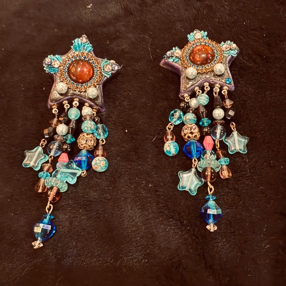 Rhinestone, Bead and Crystal Vintage Star Earrings - Picture 9 of 9